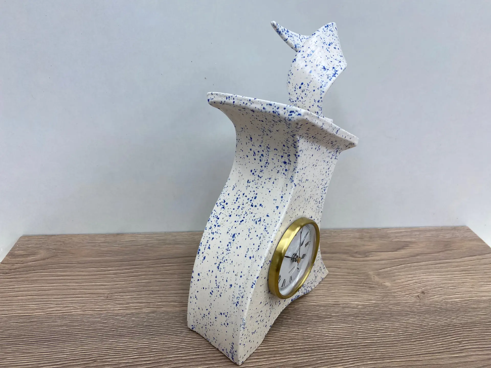 Ceramic Mantel Clock - Light Blue Speckled - Image 3